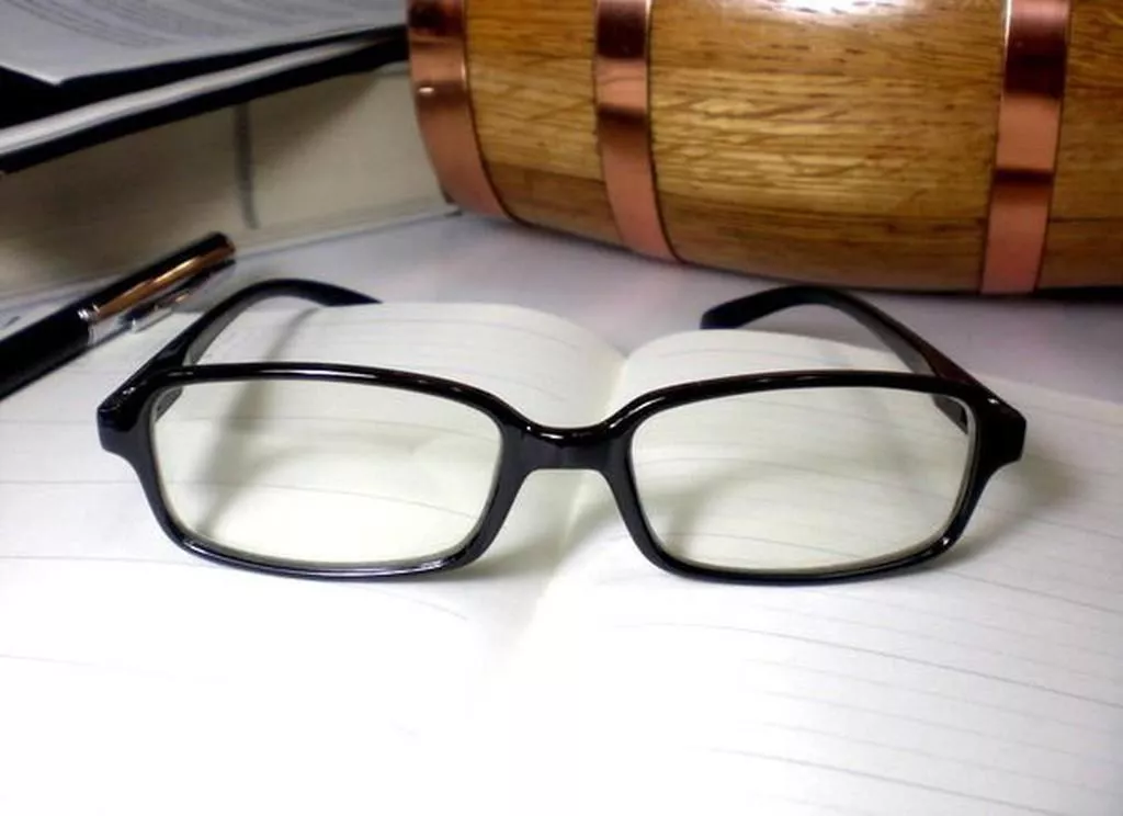 平光眼鏡專賣店 台灣製造【出清價99】文青書生款 改變造型增自信 細版小方型 彈簧鏡架可配近視框 抗UV400 722