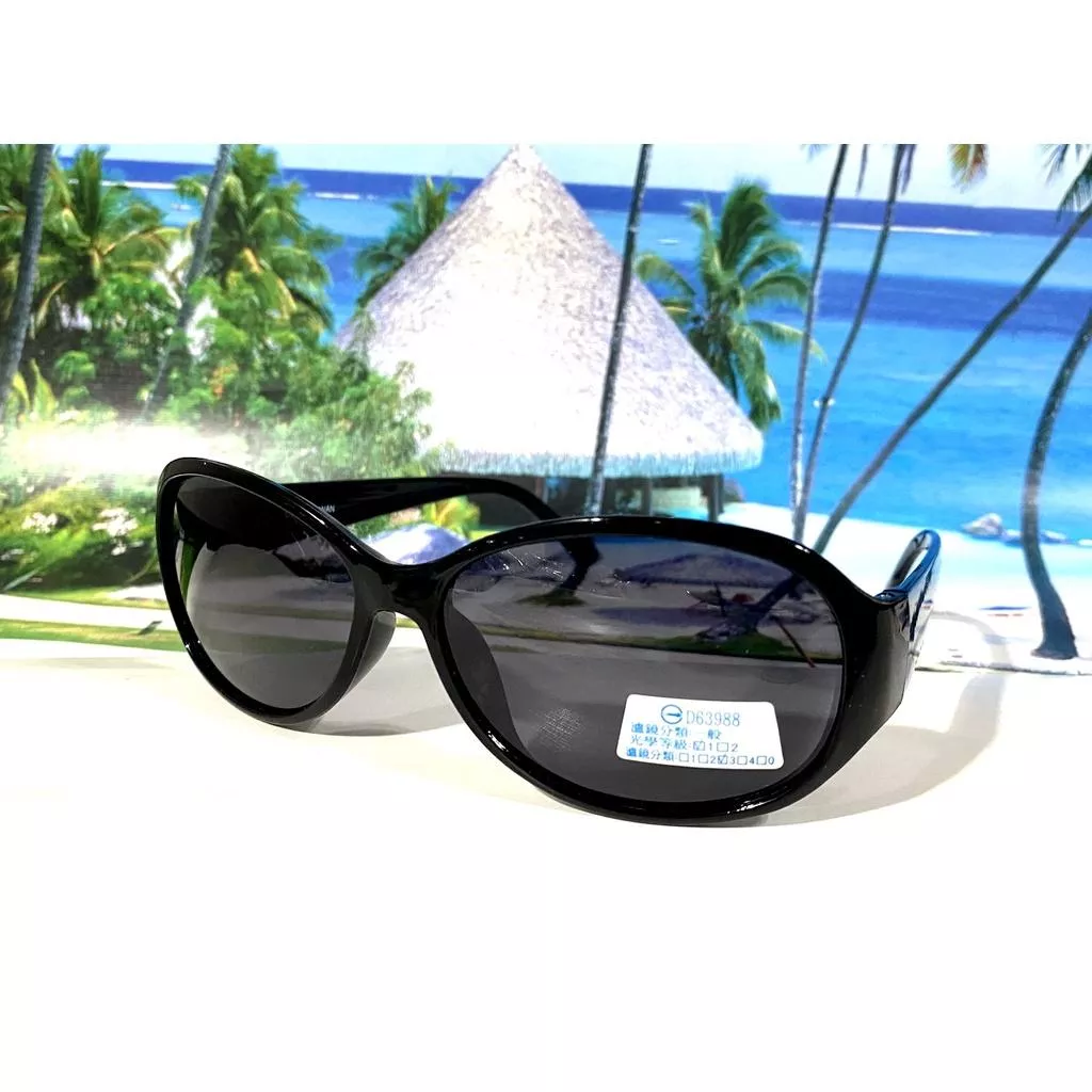 經緯度鐘錶 太陽眼鏡 女款 時尚流行 日韓影星 雜誌首推款 夏季必備 運動休閒 UV400 台灣製造 670 8916