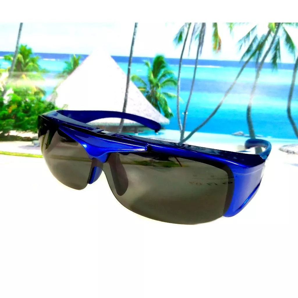 經緯度鐘錶 可掀式包覆款 可包覆近視族 套鏡 偏光太陽眼鏡 眼鏡族適用 防紫外線 運動 休閒 重機必備 多種顏色搭配 6