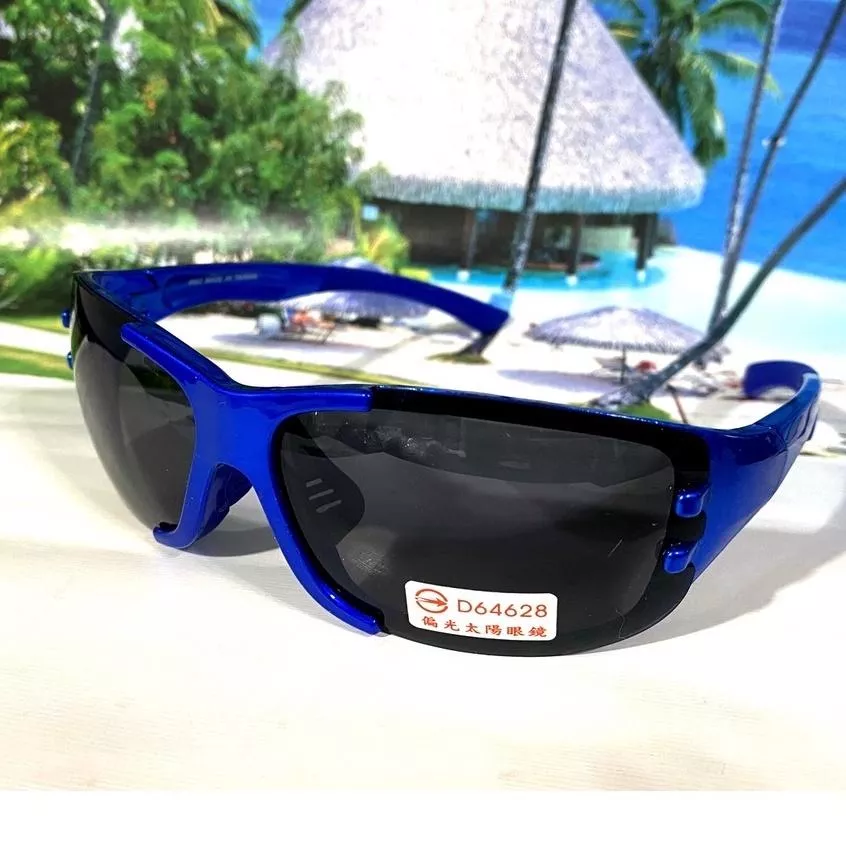 經緯度鐘錶 偏光太陽眼鏡 運動款 中型女款 酷炫時尚 男女孩童 運動休閒 台灣製造 百搭 夏季必需品 【↘200】995