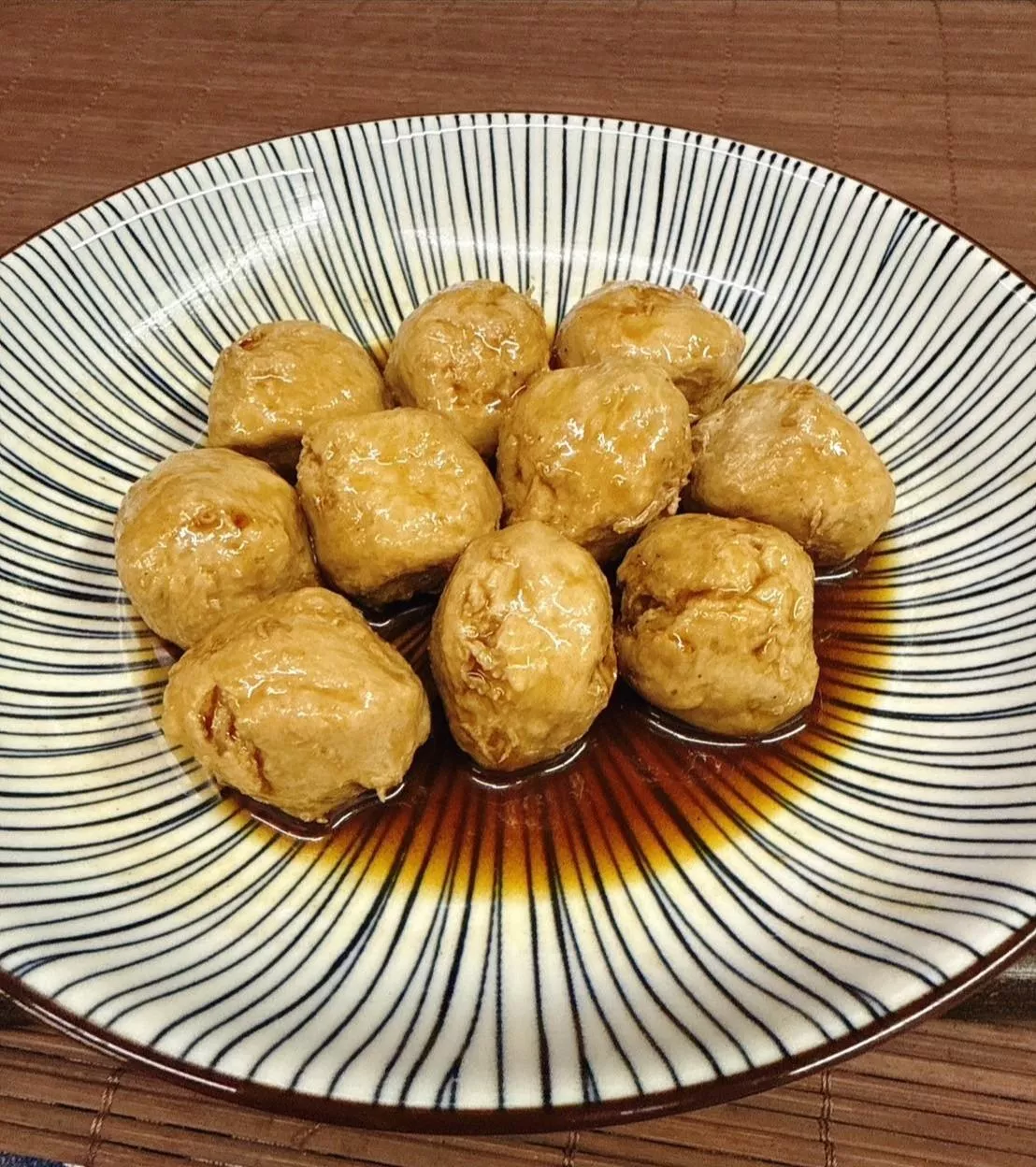 貢丸