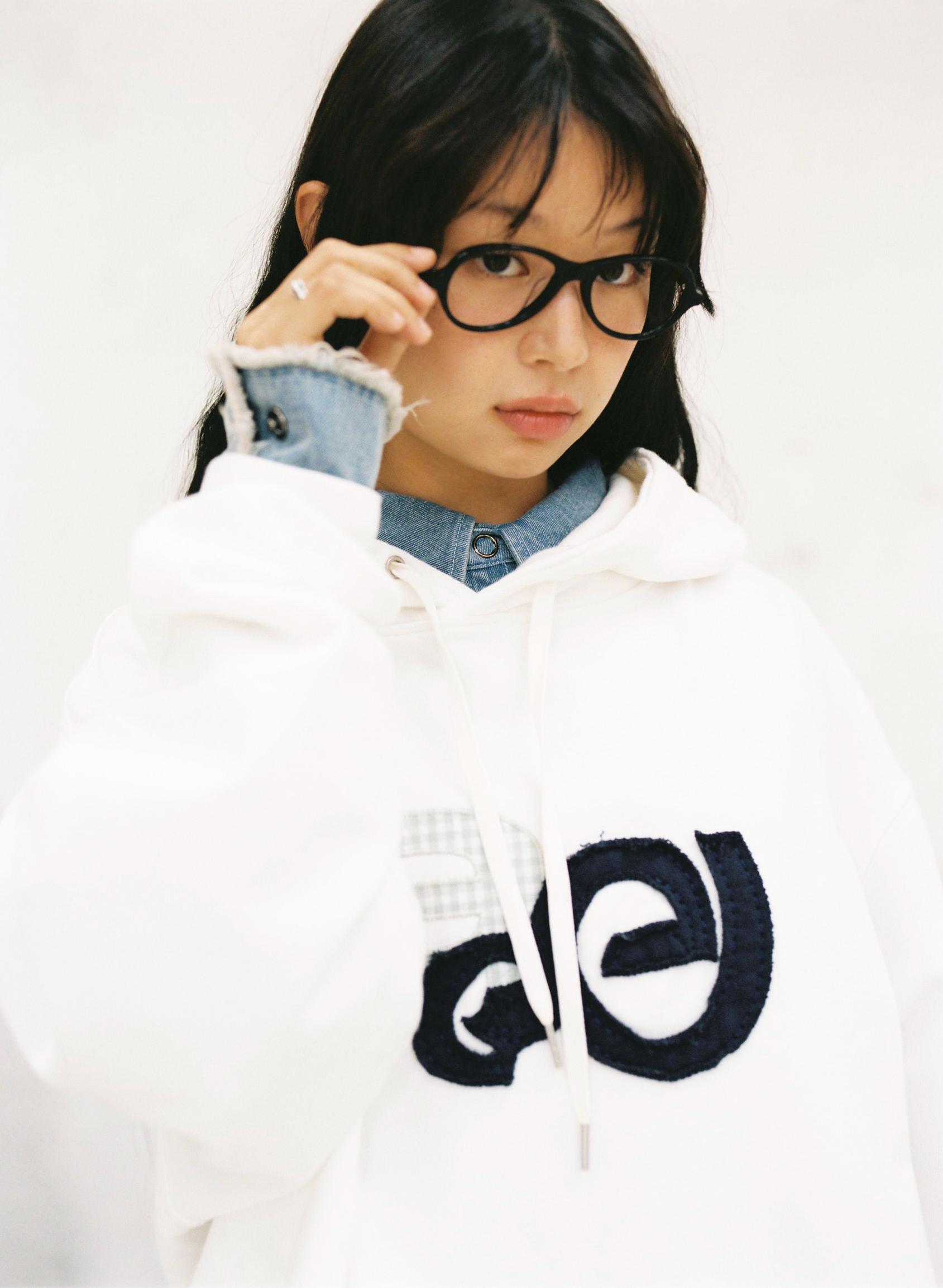 aeae APPLIQUE LOGO HOODIE