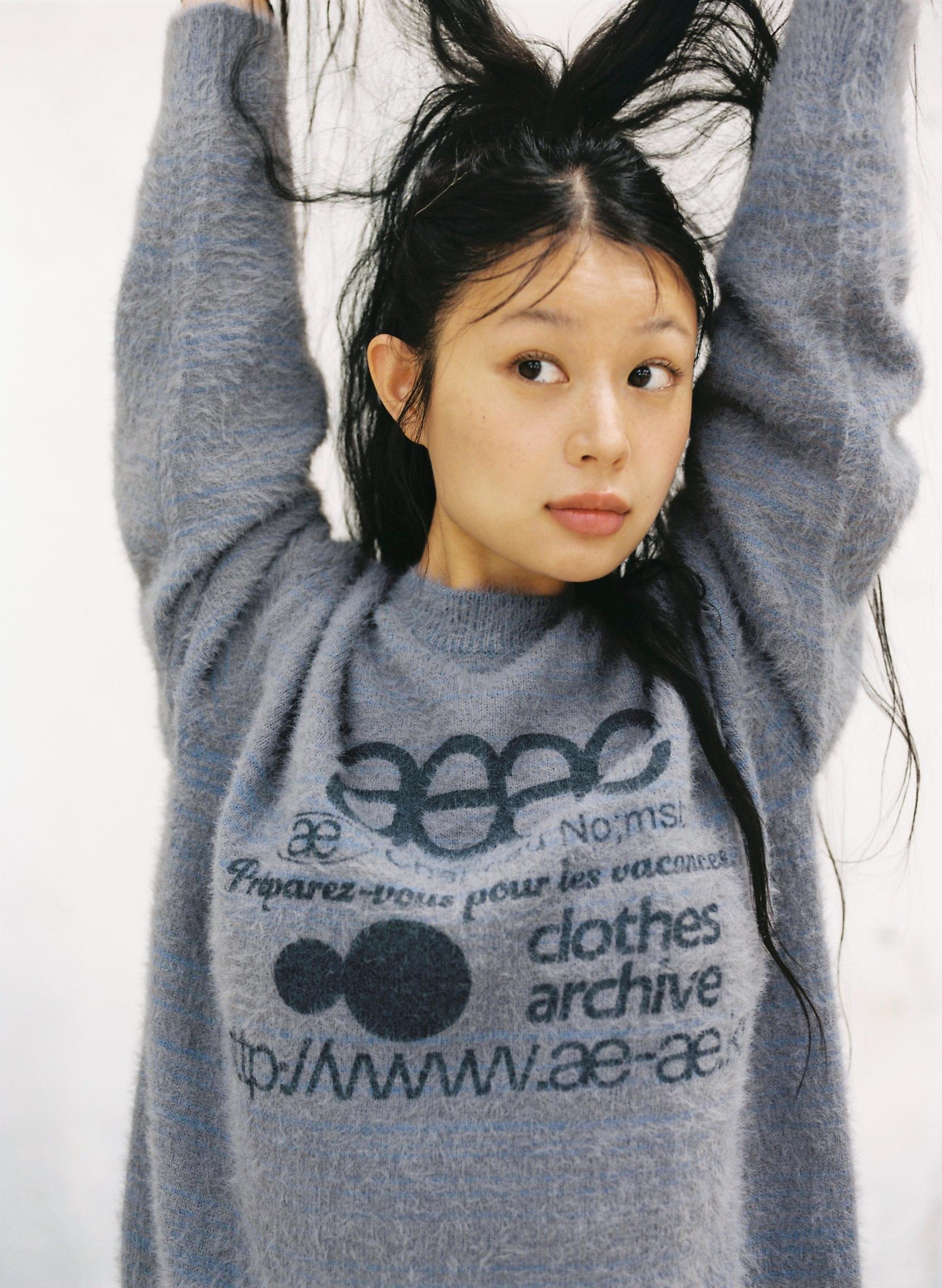 aeae WEB LOGO HAIRY KNIT