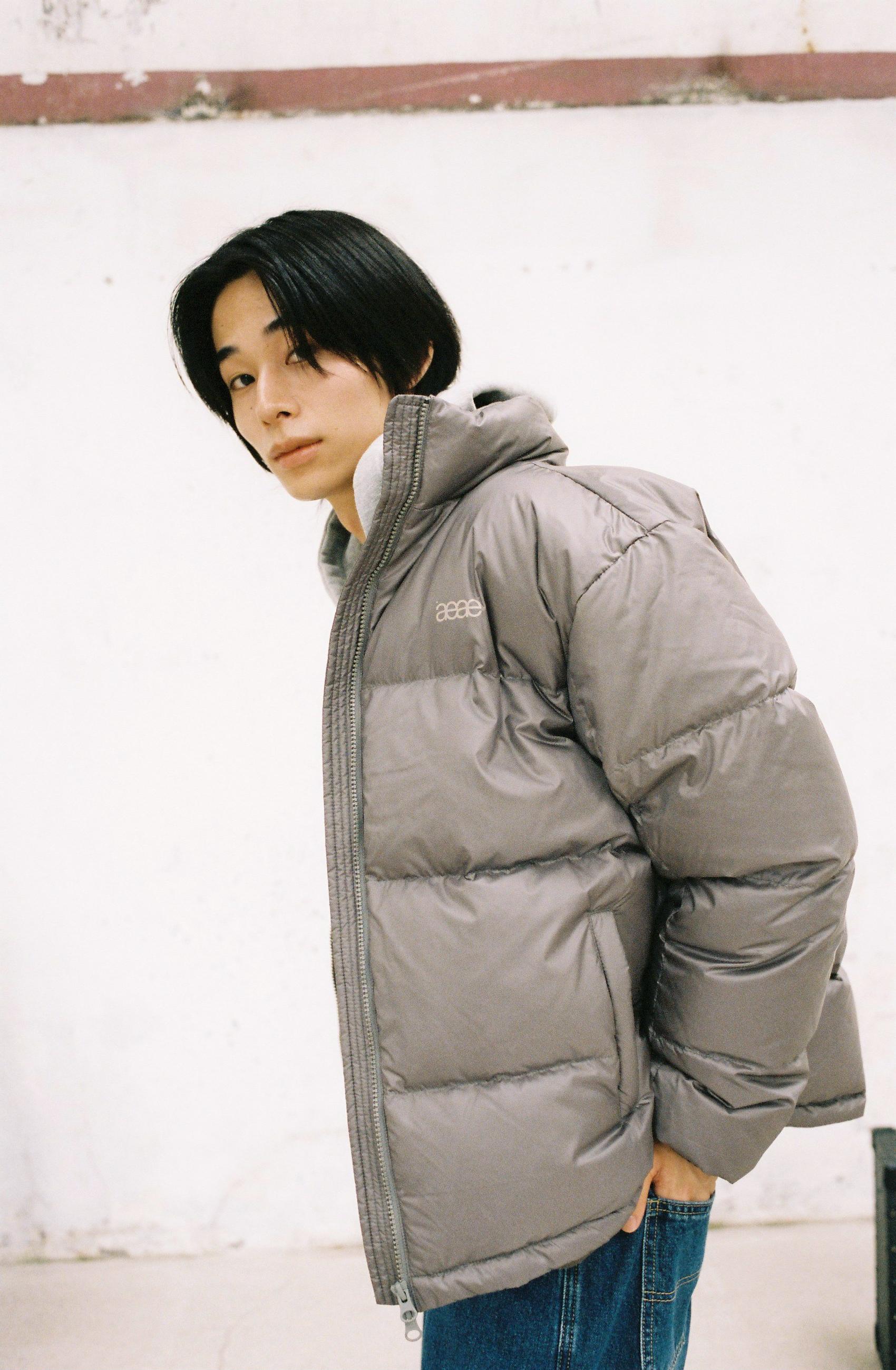 aeae WEB LOGO DOWN JACKET