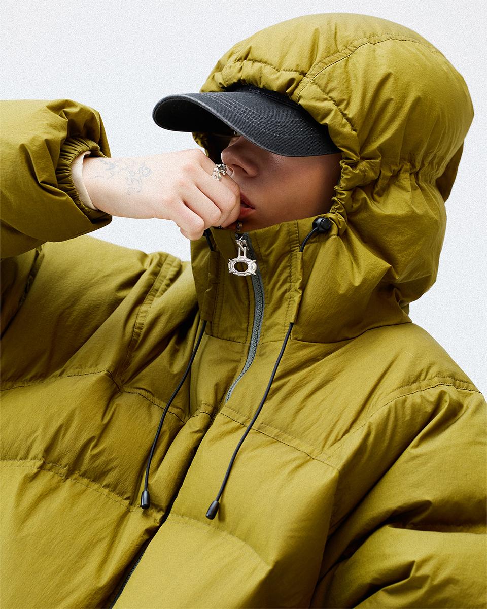 CRITIC WORMHOLE HOODED DOWN PUFFER JACKET