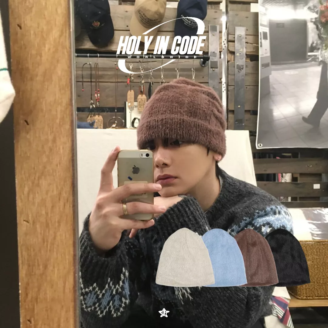 HOLY IN CODE Faux Fur Beanie仿兔絨毛料毛帽