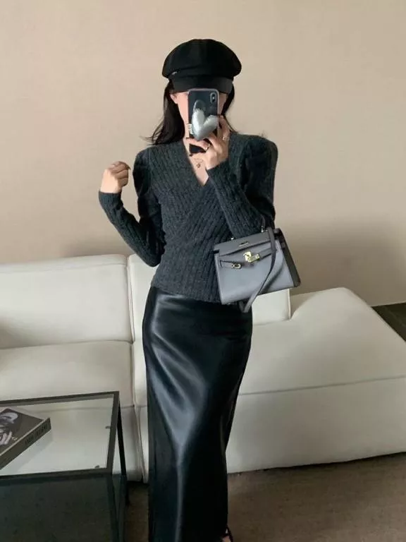 E57泡泡袖Ｖ領針織