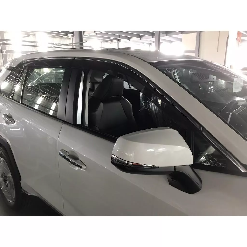 高雄門市 台灣製造晴雨窗豐田2019年RAV4不鏽鋼條4片 4片不拆 COW