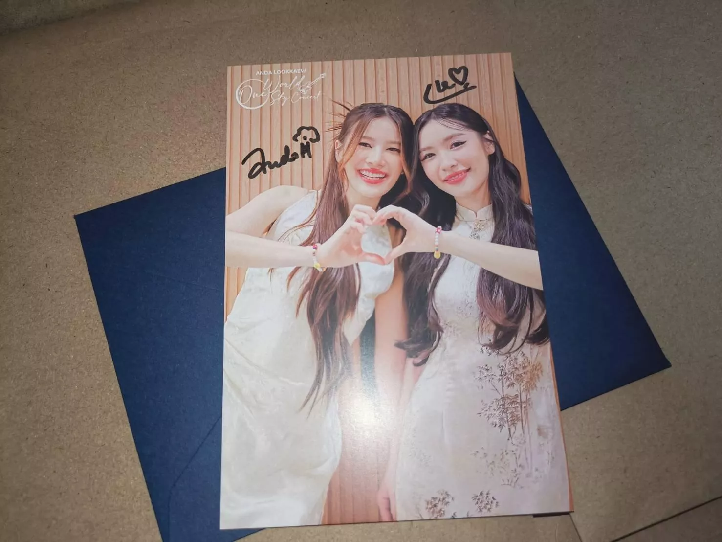 現貨 andaLookkaew  南寧簽名海報 兩張    學姐可以愛我嗎