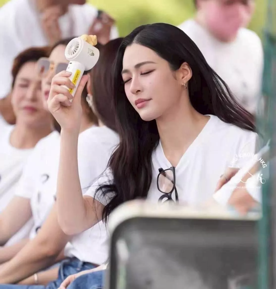 預購20天到貨  泰国jisulife手持風扇 鄺玲玲同款白色款