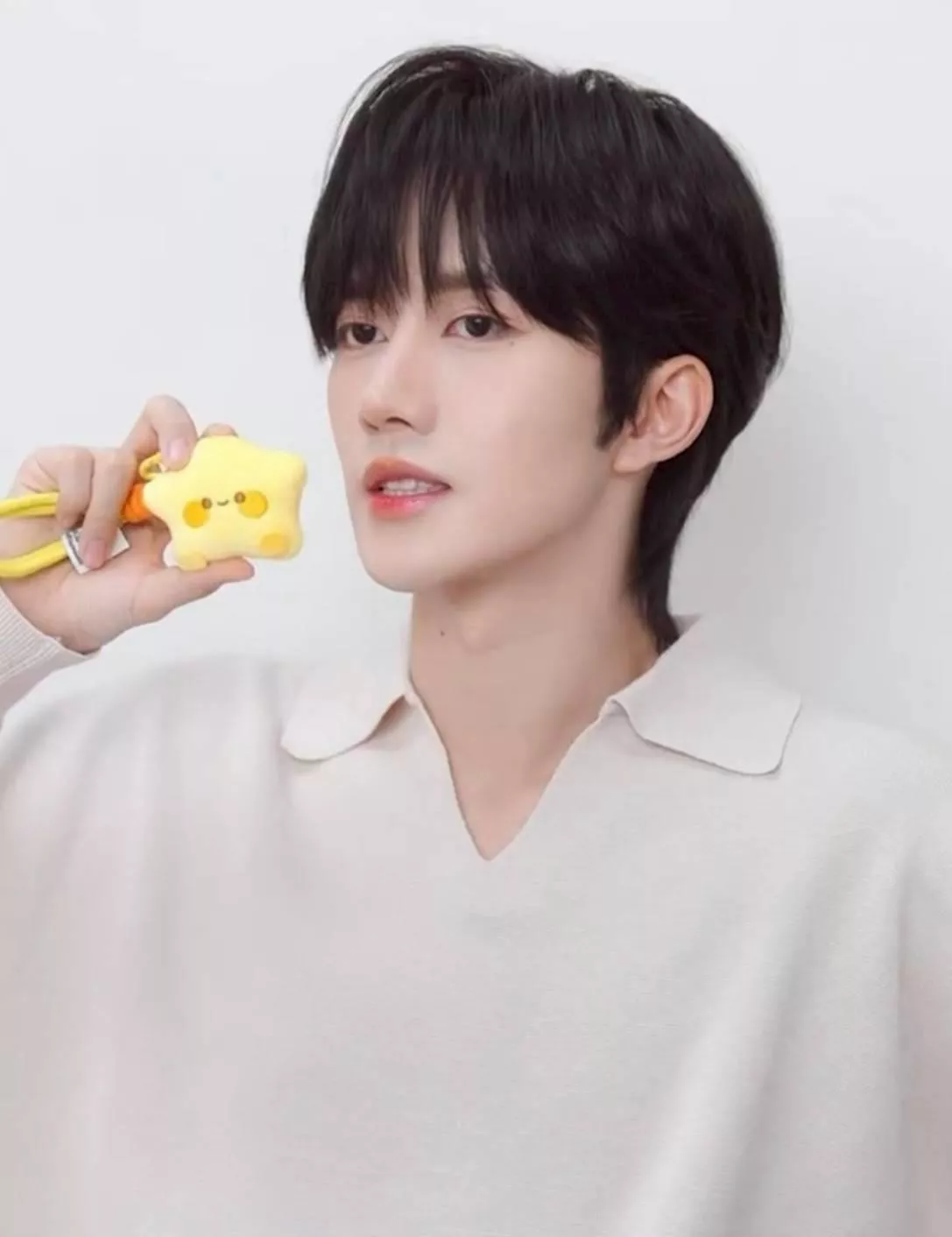 預購20天到貨 垂涎  黃星HFP同款星星掛件------  ///DESIRE4  垂涎  狼兔CP   花生CP 痊癒公約 預購20天到貨 垂涎  黃星HFP同款星星掛件------  ///DESIRE4  垂涎  狼兔CP   花生CP 痊癒公約