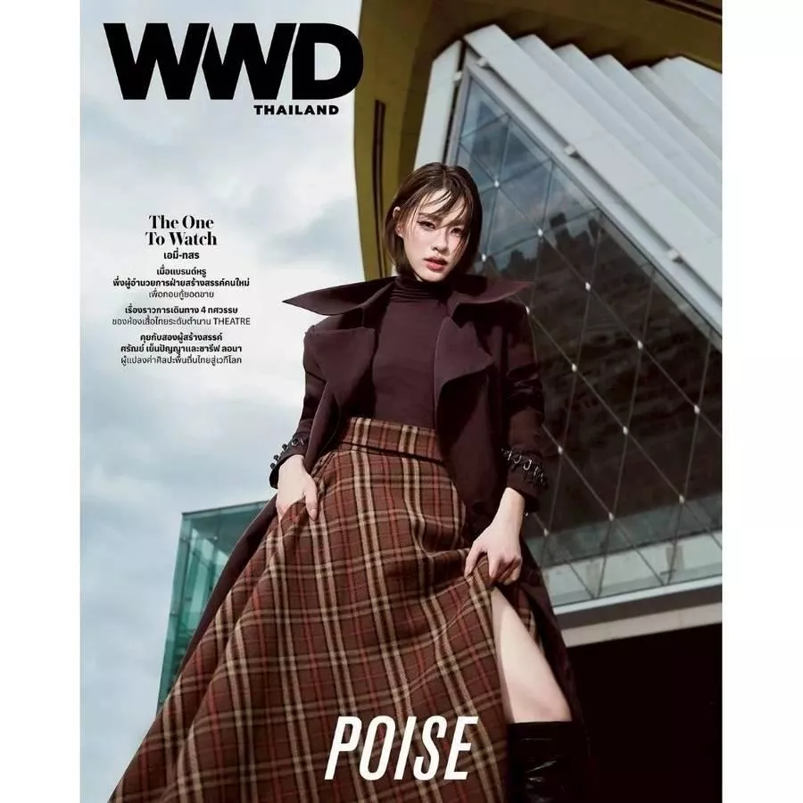 預購 2026/1月上   WWD THAILAND​ 雜誌  (November 2025) emiamily​封面      (EMI - THASORN)    emibonnie  我們的愛