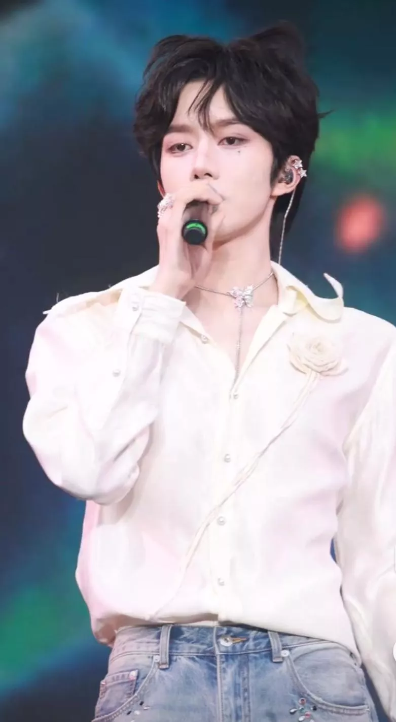 預購20天到貨 垂涎  黃星莆田音樂會--耳夾官方正品----- /花生狼兔痊癒公約