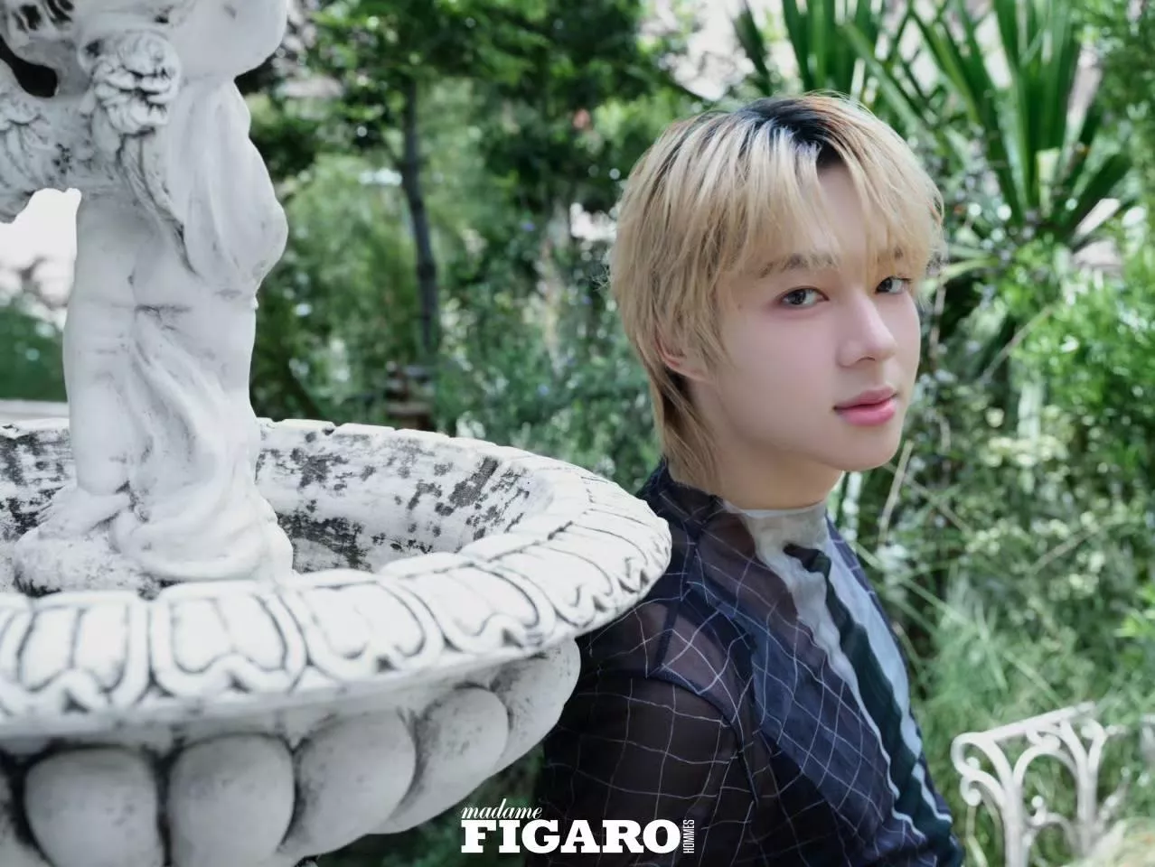 預購2026/1月中到貨    林景云 費加羅雜誌11月封面-----   ZeeNuNew