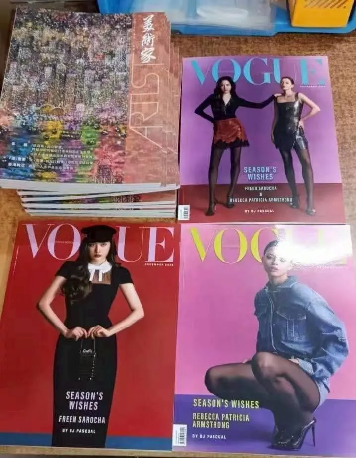 預購後約2026/1月中到貨  香港VOGUE   freenbecky 三封面