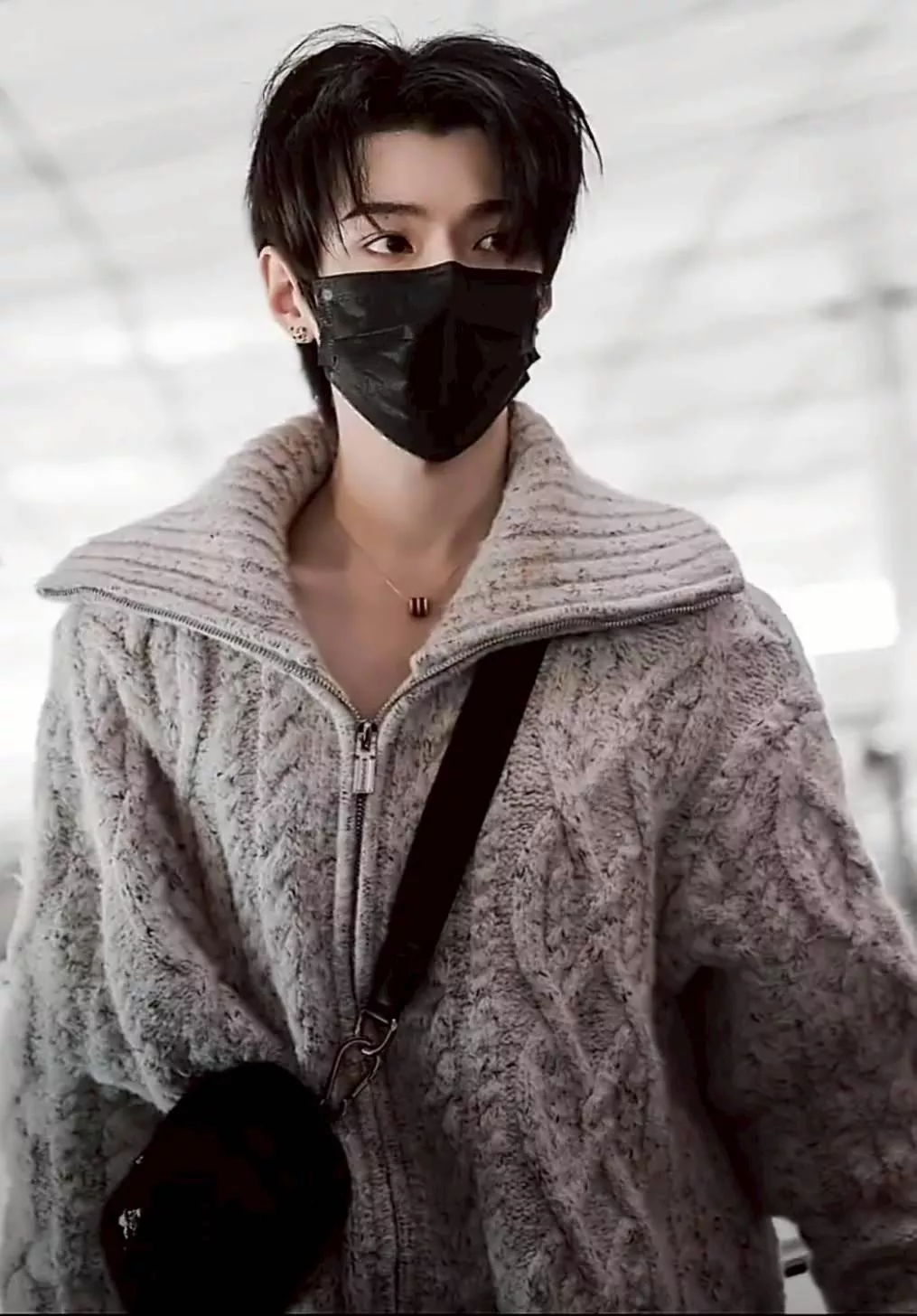 預購30天到貨 預購30天到貨    吾岸郝熠然官方正品  abyb紅運滾滾項鍊      --------#樊霄雲旗 #郝熠然游書朗  雲熠星河  四面佛