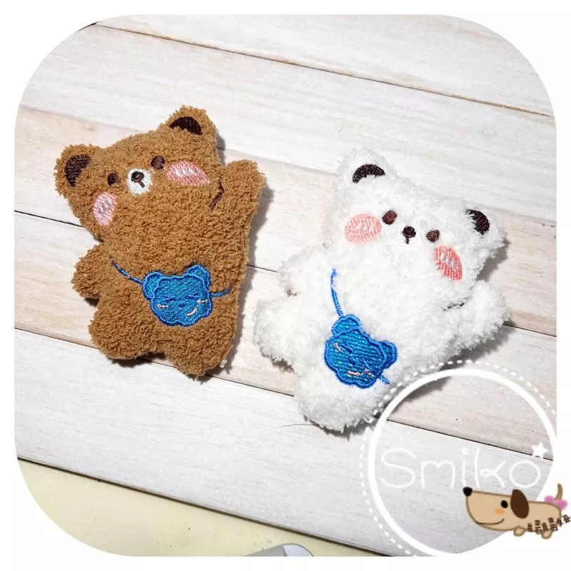 Smiko腸腸妞🌟10x8CM可愛刺繡泰迪熊毛絨掛飾 韓系小熊裝飾 手作DIY 文創禮物 療癒小物 毛絨娃娃