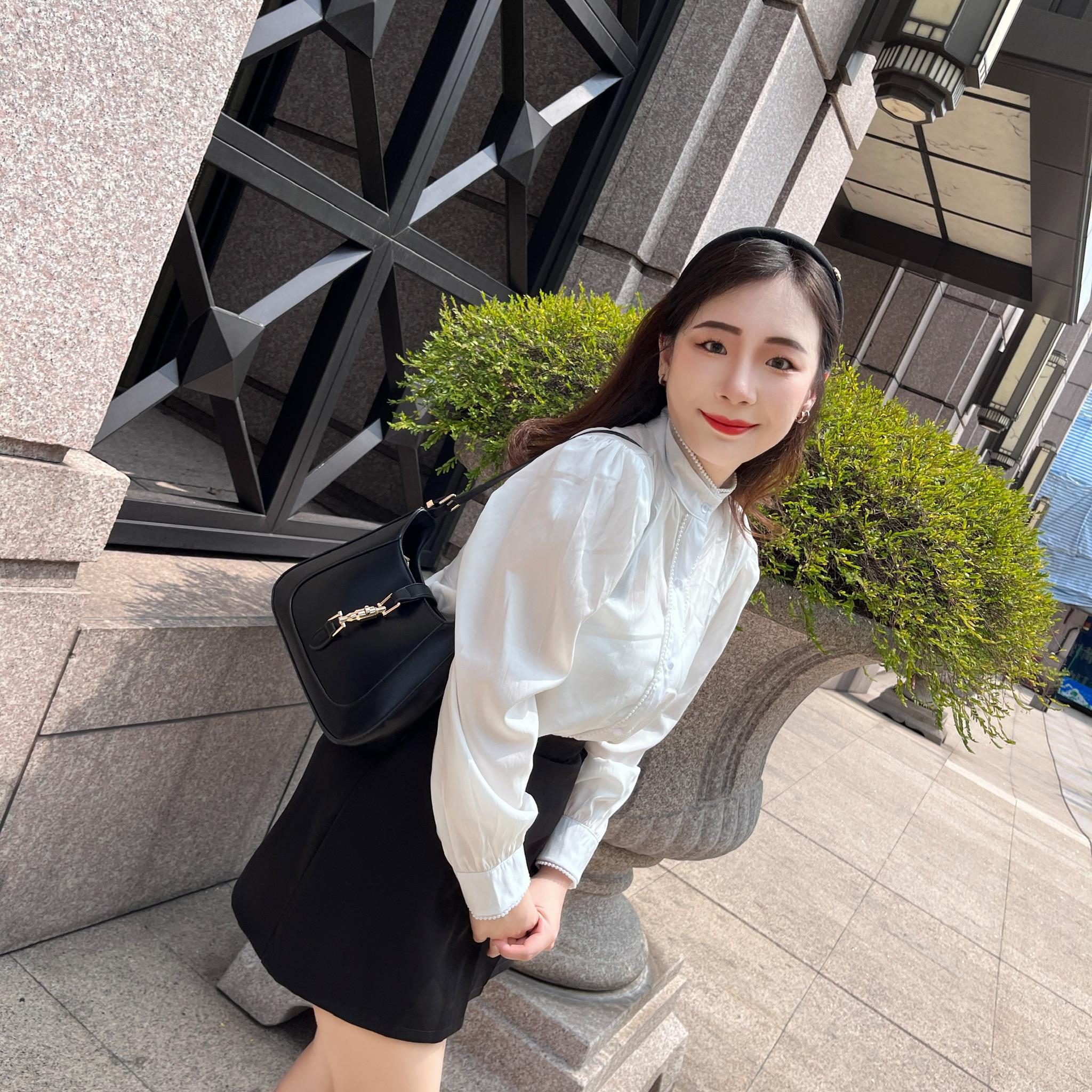 法式精緻黑色腋下托特包
