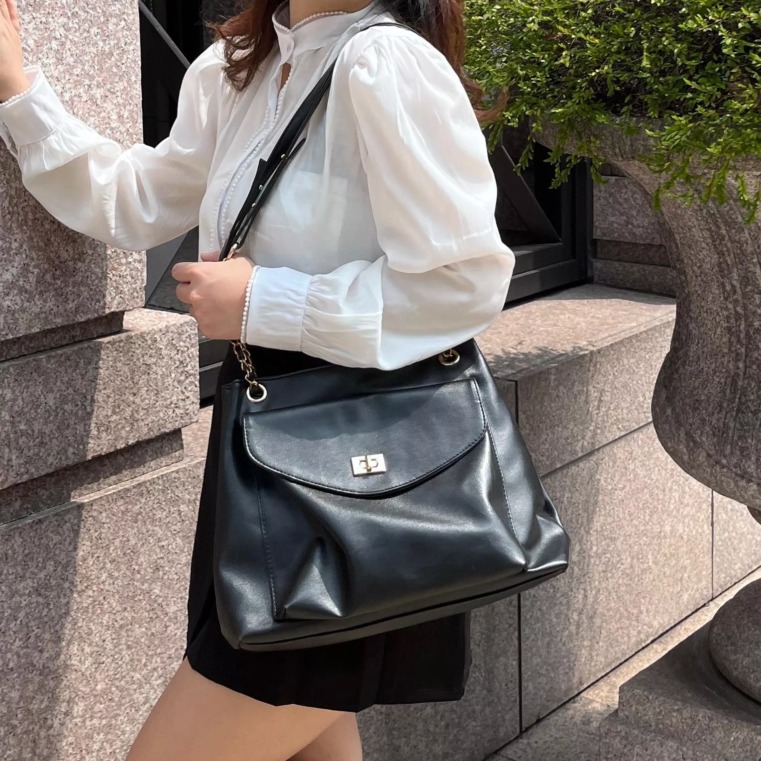 法式金釦軟皮托特包