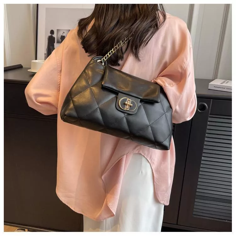 法式菱格鍊條新月包