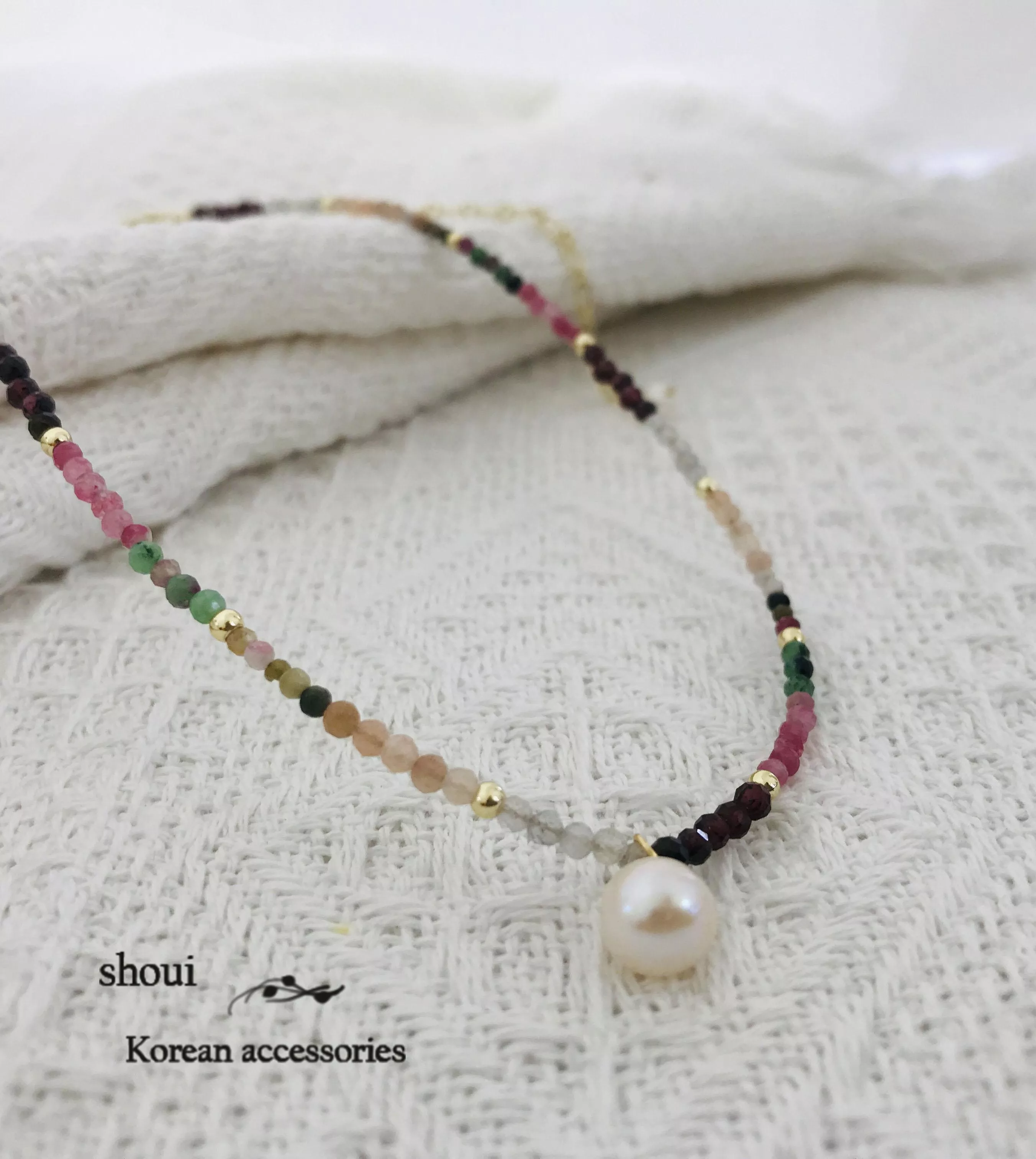 鮮麗而斑斕 | 天然石項鍊