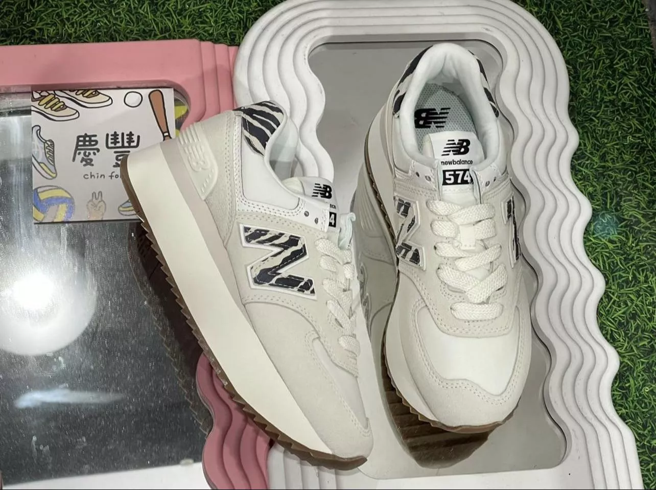 慶豐體育👟new balance 574+ IU代言款 增高 米白 豹紋 厚底 WL574ZDD