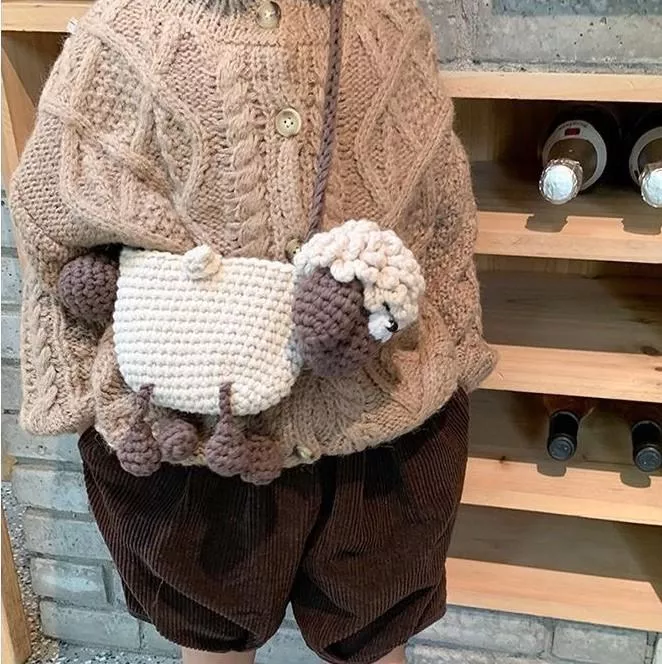 超可愛手工編織小羊斜肩背兒童小包