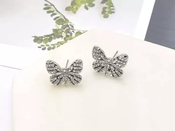 飛   翔 • 貼耳耳環