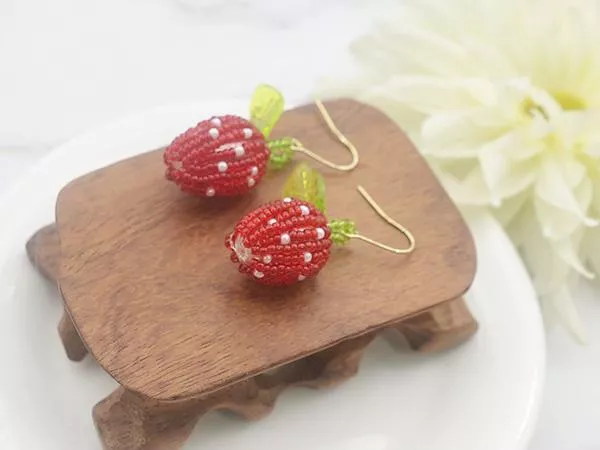 莓果派對 • 垂墜耳環