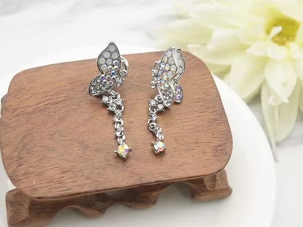 蝶戀星辰 • 垂墜耳環