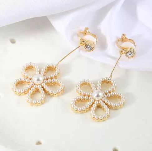 浪漫珍珠花耳環｜耳針耳夾可任選・氣質日常耳環