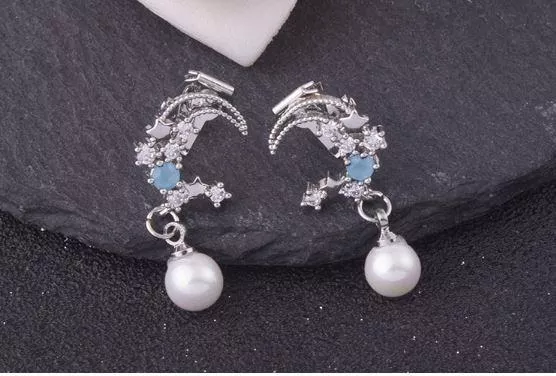 浪漫月牙灣三角耳夾｜無耳洞可戴・氣質日常耳環