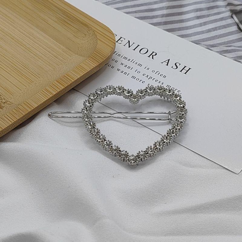 【Alisa 韓國飾品】現貨🍀2061704閃亮大愛心髮夾 耳環批發  飾品批發商品如說明