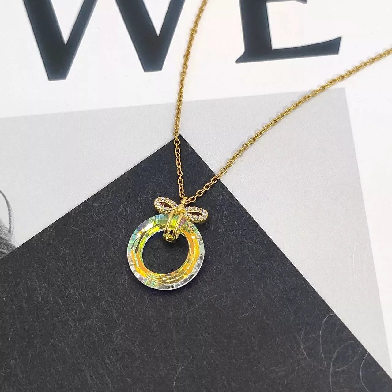 項鍊-甜甜圈 可愛金色蝴蝶結水晶甜甜圈鎖骨鍊