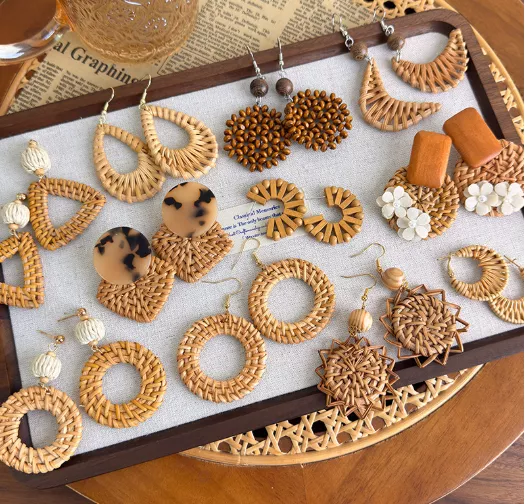 藤編圓環耳環｜海島風・度假穿搭必備