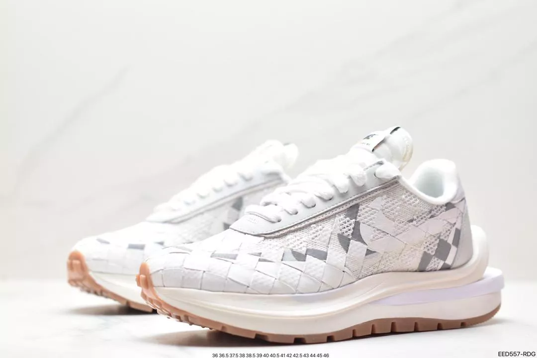 Sacai x NK Woven " Green Gusto " 綠彩編織 DR5209-300 低幫厚底休閒運動鞋