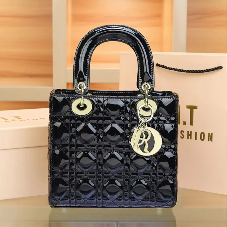 香港專櫃戴妃包-黑色