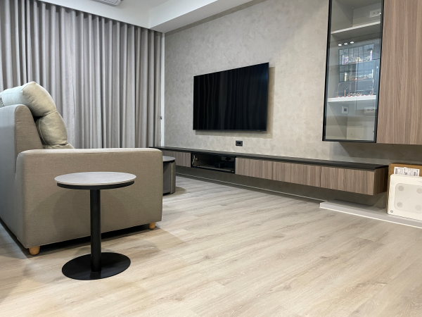 SPC 耐磨抗水卡扣地板  7.5mm