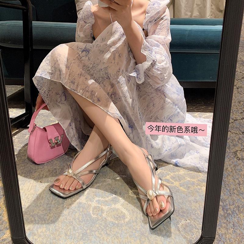 DANDT 法式優雅小性感貓跟2022夏新款粗中跟珍珠方頭露趾細帶羊皮涼鞋女(23 JUN BSH) 歐美女鞋