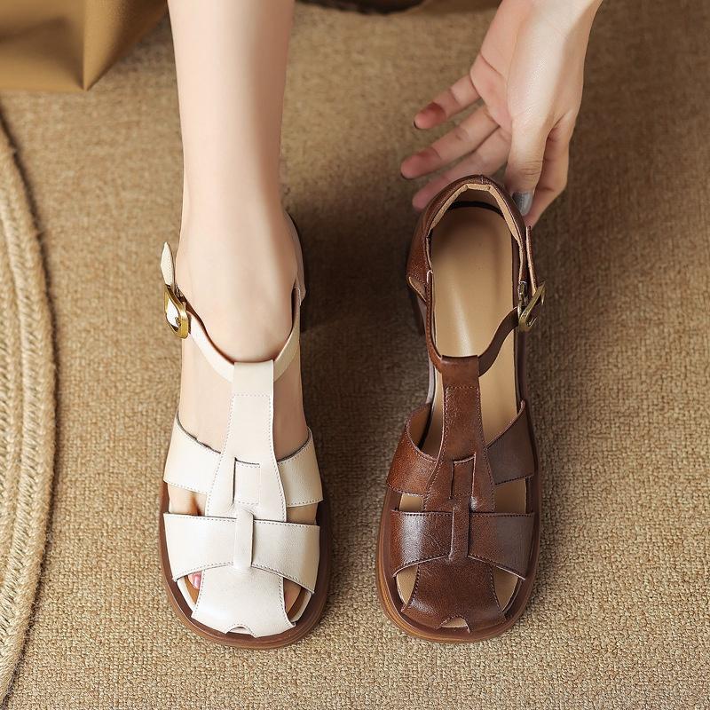 DANDT 簡約復古全皮2023夏粗高跟牛皮圓包頭后空羅馬涼鞋女33-41大小碼(23 JUN BSH) 歐美女鞋