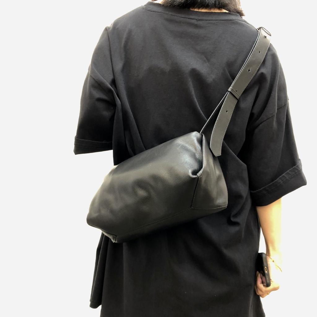 DANDT真皮女包手工頭層牛皮胸包馬鞍包單肩包斜挎包男女款式(23 JUN CAR)文藝真皮包