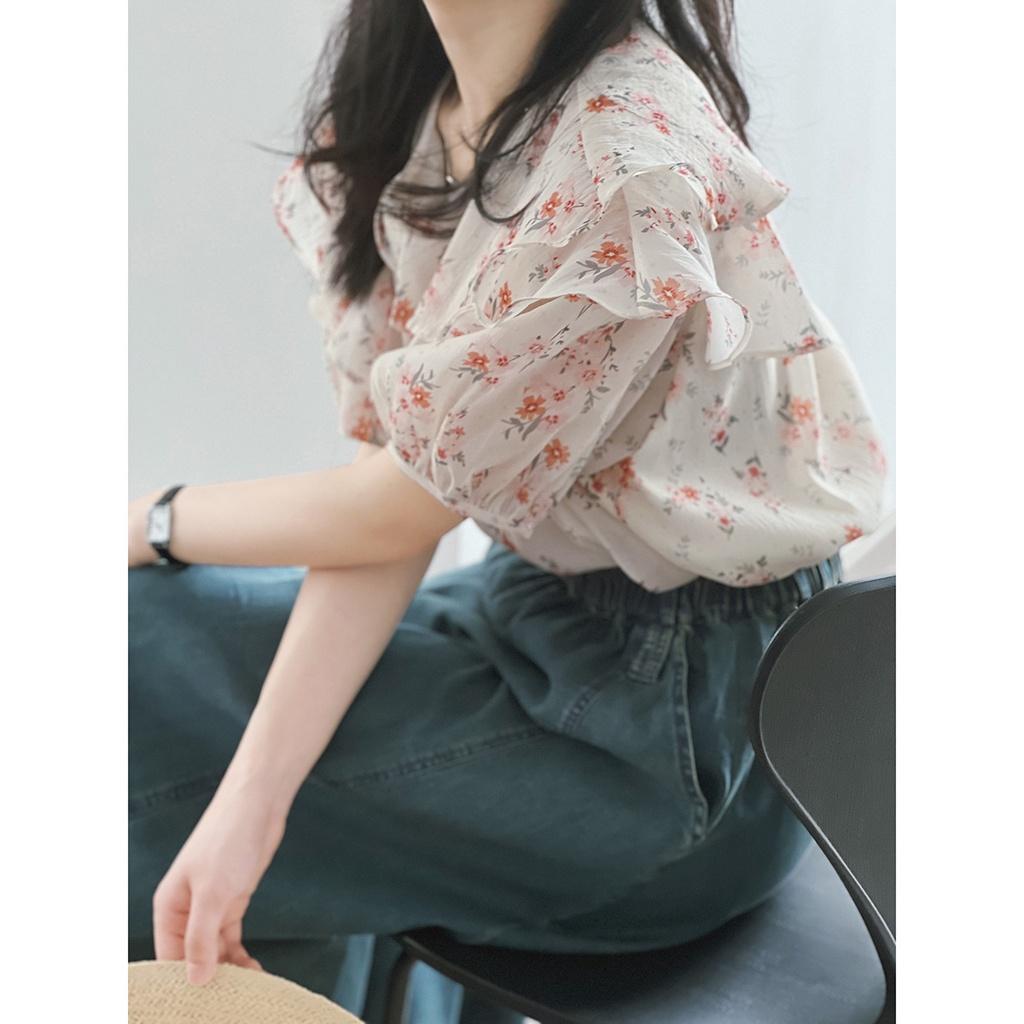DANDT荷叶領碎花娃娃衫女2023夏季新款寬鬆百搭圓領套頭襯衫80781(23 JUN Ian) 歐美服飾