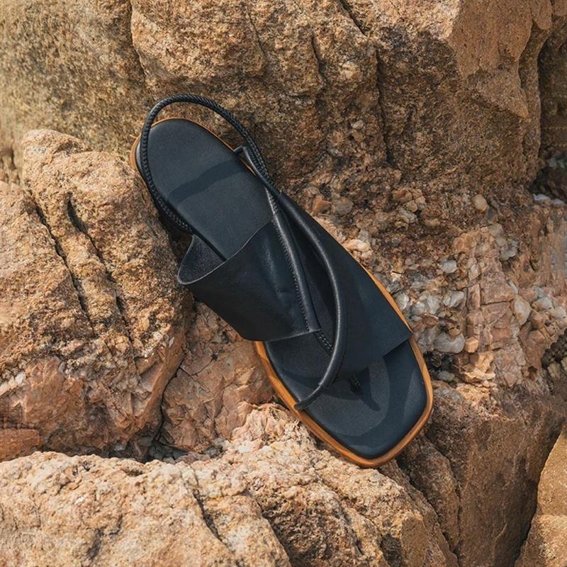 DANDT 夏季新款黑色不對稱夾趾平底涼鞋細帶方頭夾趾夾腳人字拖涼拖鞋女(23 JUL TA NIN)歐美女鞋