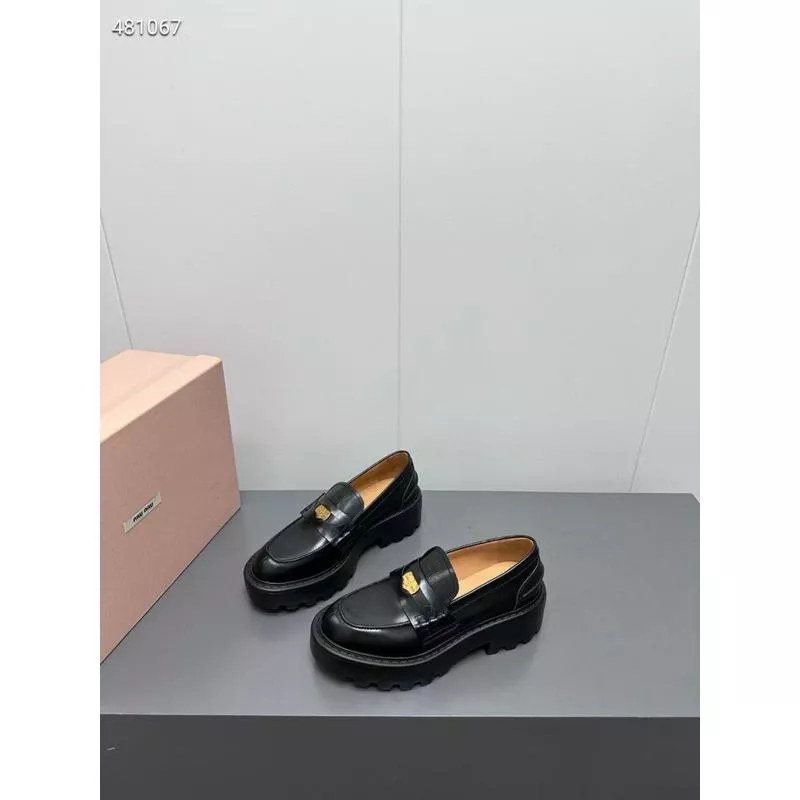 真皮樂福鞋DANDT時尚開邊珠牛皮金飾厚底樂福鞋（24 DEC LUC ）同風格請在賣場搜尋-外銷女鞋