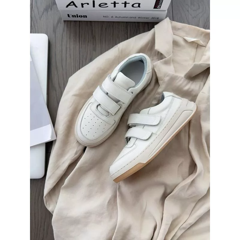 真皮休閒鞋DANDT時尚牛皮沖孔魔鬼粘休閒鞋（24 DEC TA）同風格請在賣場搜尋-歐美女鞋