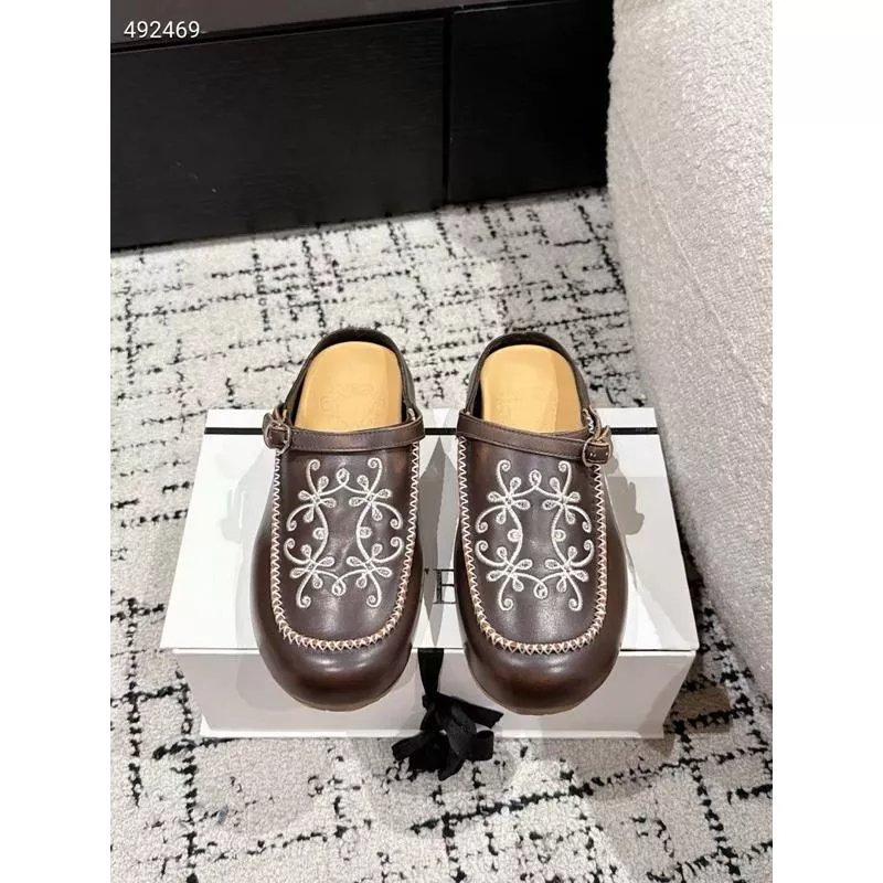 真皮半拖鞋DANDT時尚牛皮電繡勃肯古典小眾休閒鞋（25 MAR LUC cotemp)同風格請在賣場搜尋-外銷女鞋