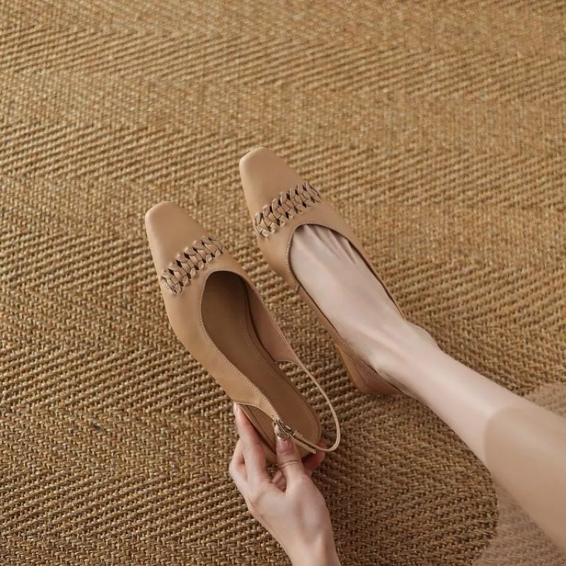 真皮跟鞋DANDT時尚羊皮編織鏤空低跟涼鞋（25 APR LON）同風格請在賣場搜尋-歐美女鞋