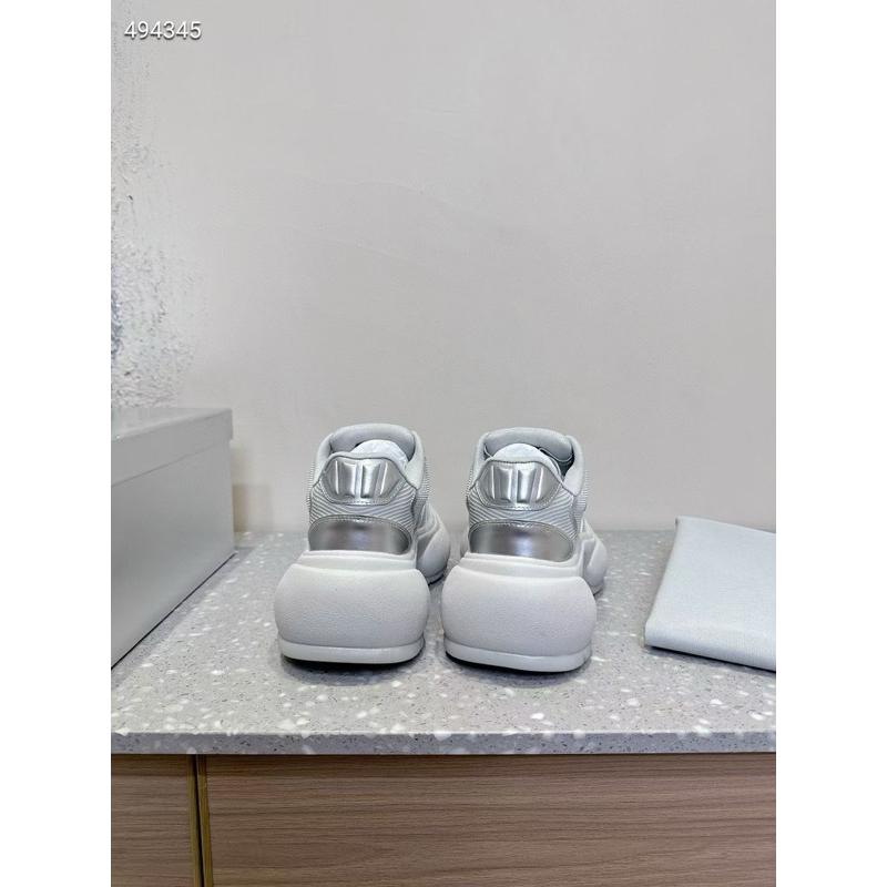 真皮休閒鞋DANDT時尚牛皮網面浮雕設計馬蹄跟比例休閒鞋（25 MAR LUC)同風格請在賣場搜尋-外銷女鞋