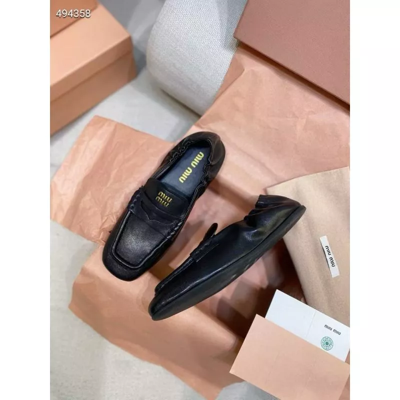 真皮樂福鞋DANDT時尚植鞣羊皮鬆緊皺摺方頭樂福鞋（25 MAR LUC)同風格請在賣場搜尋-外銷女鞋