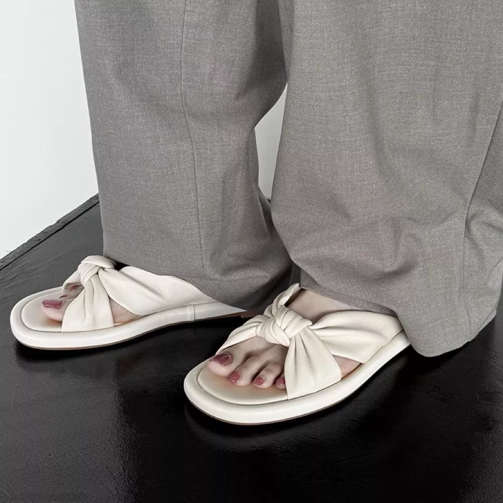 真皮涼鞋DANDT時尚羊皮扭結皺摺舒適涼拖（25 JUN LON)同風格請在賣場搜尋-歐美女鞋愛